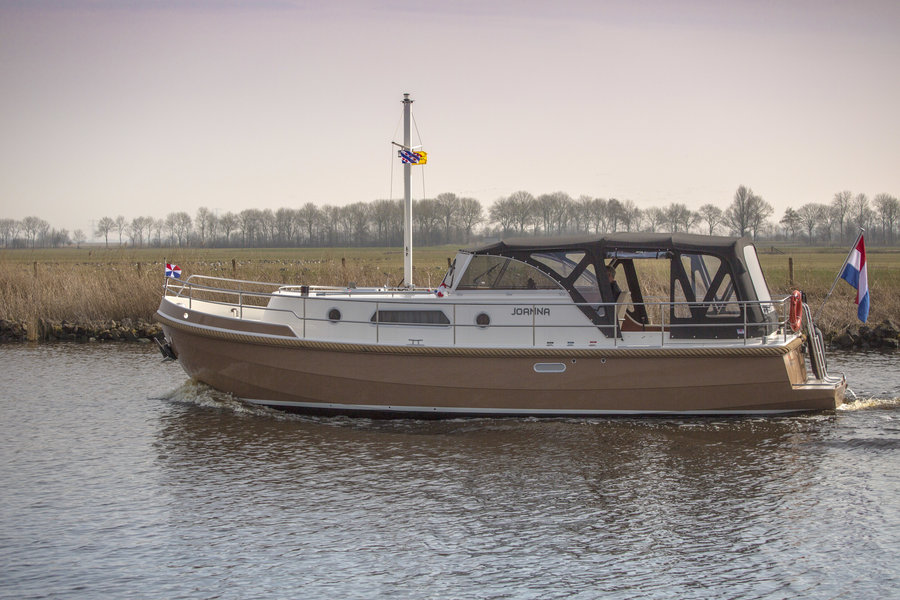 Luxury open cockpit boats Friesland