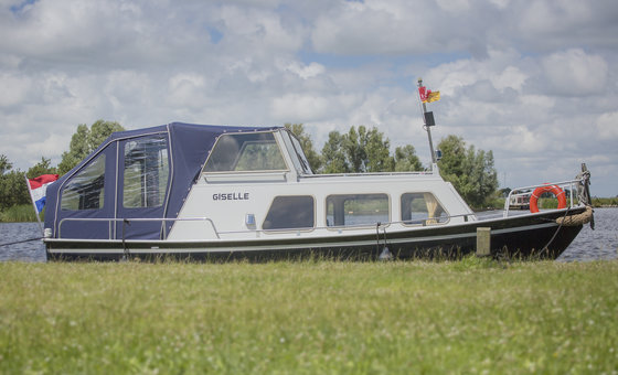 Doerak 700 'Giselle' for hire