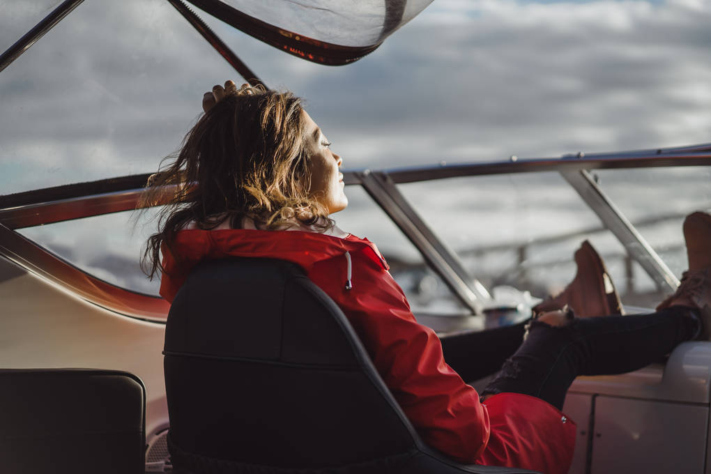 Sailing lesson on a motorboat