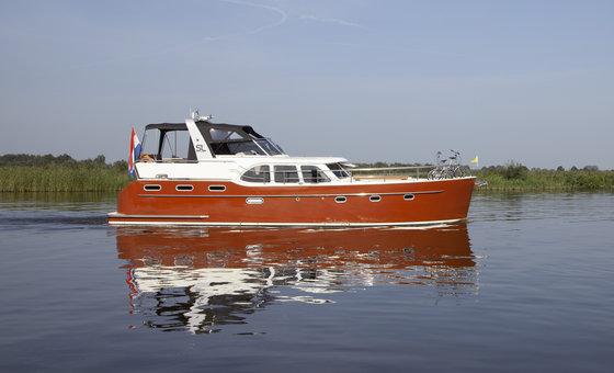 Super Lauwersmeer 'Louise' for hire